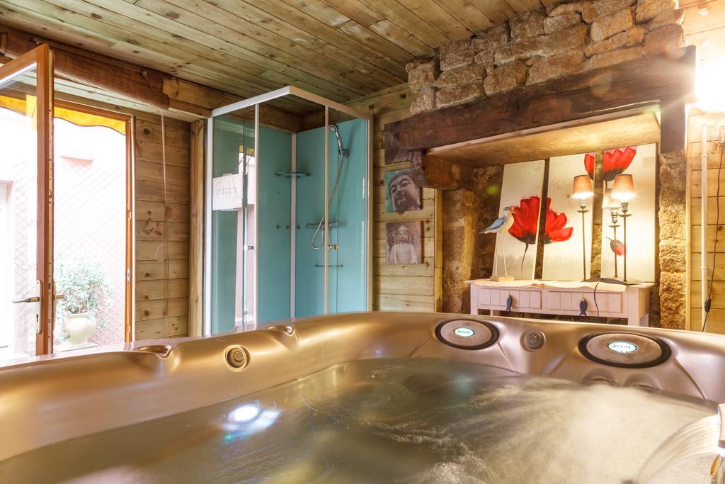 Du Cheval Blanc Hotel 2*