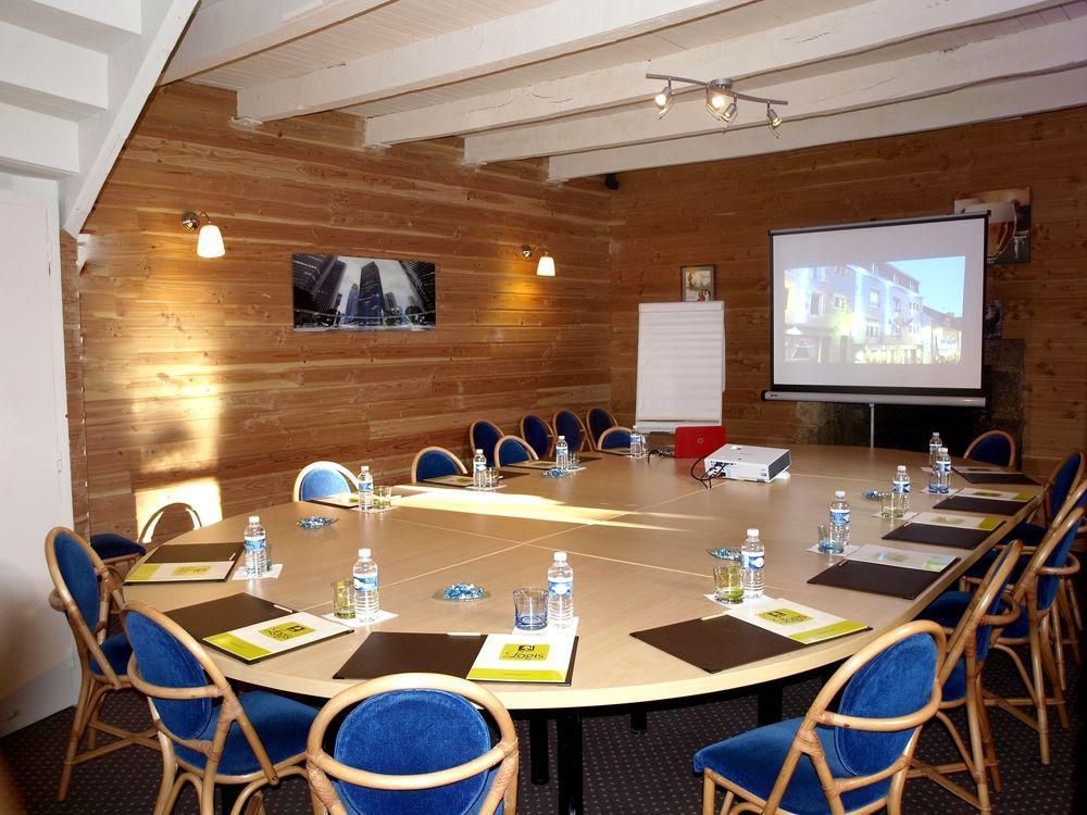 Du Cheval Blanc Hotel