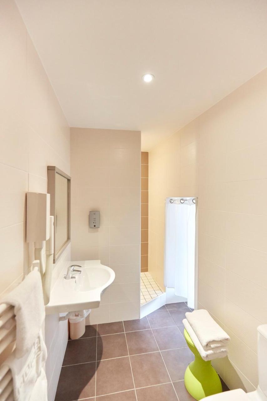 Du Cheval Blanc Hotel 2*